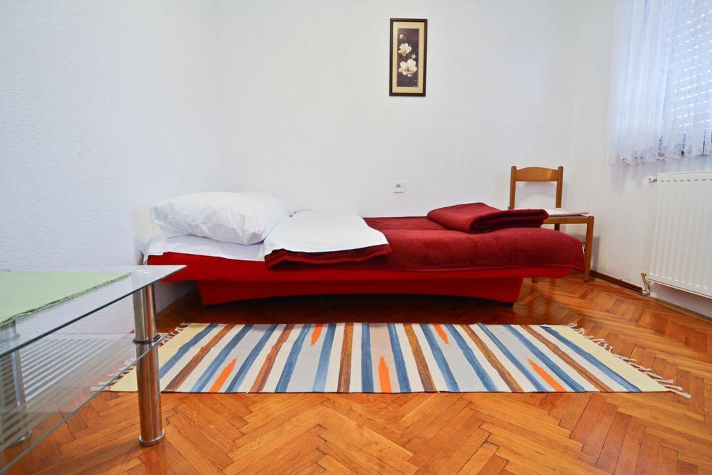 Korana Apartment Slunj Quarto foto